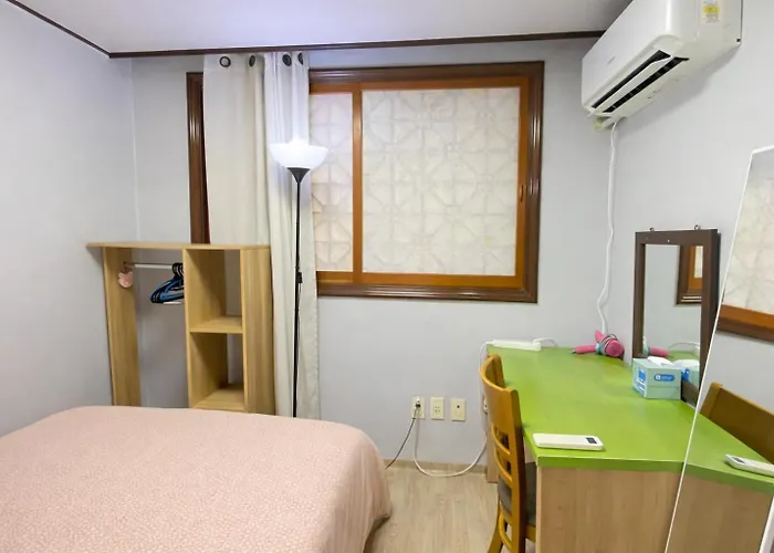 Aroha House For Foreign Guests Only Villa *