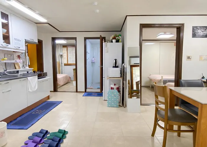 Aroha House For Foreign Guests Only