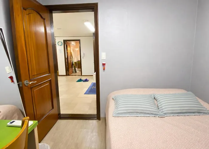 Aroha House For Foreign Guests Only Villa
