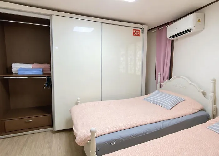 Villa Aroha House For Foreign Guests Only *
