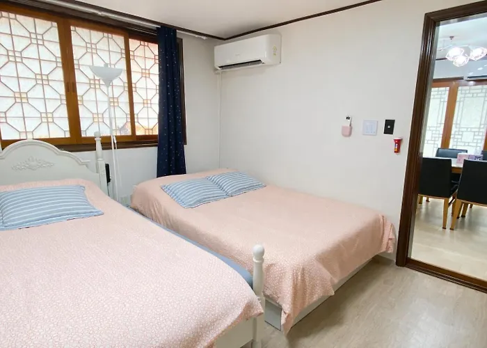 Aroha House For Foreign Guests Only Villa