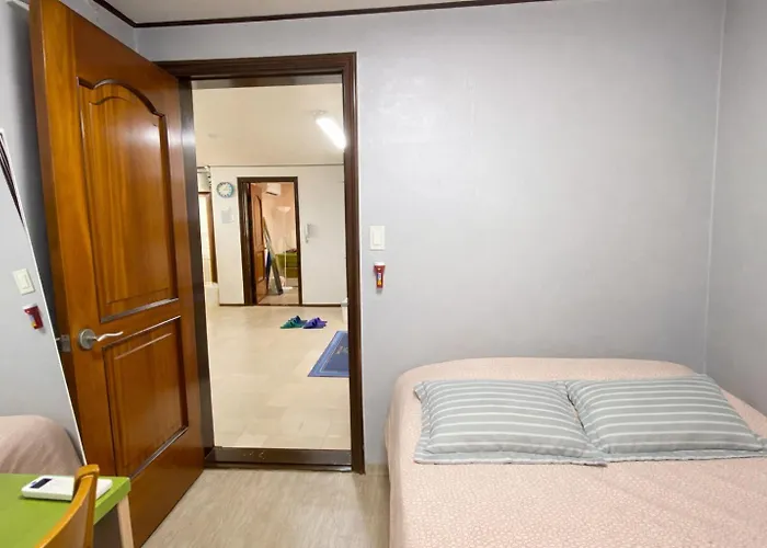 Aroha House For Foreign Guests Only Villa